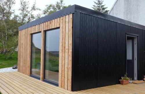 Flashader Apartment | Wee Shed