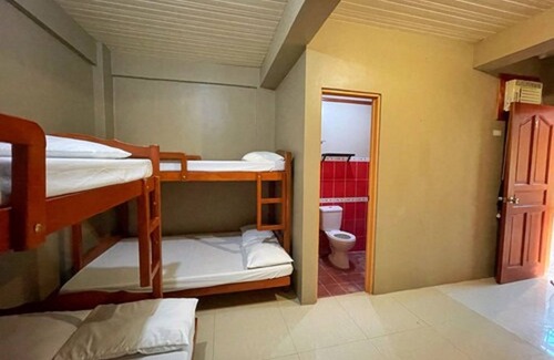 Pansol House | Weekdays Hot Spring Resort by Cocotel
