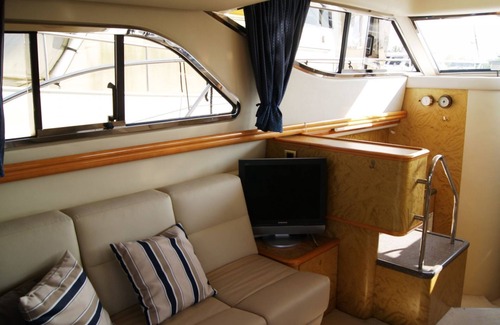 Killini Boat Rental | Weekly & Daily Cruises in Kyllini, Zakynthos, Kefalonia and Ithaca!