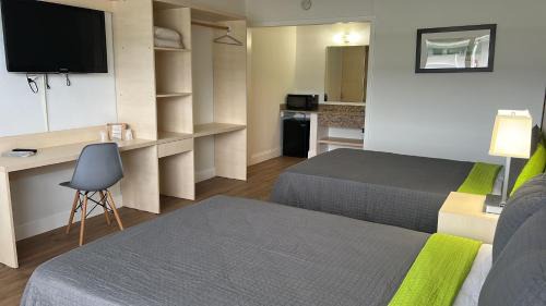 Arlington Hotel | Weekly Inn