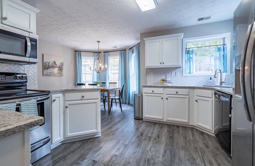Silver Creek House | Weekly Rates: Serene 3BR Home on Expansive Grounds