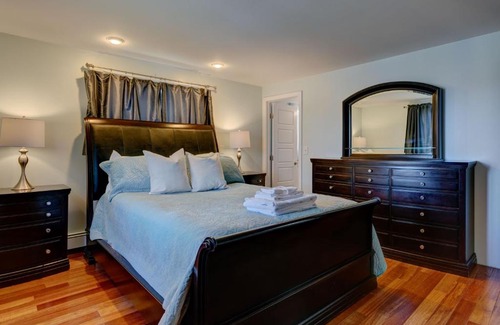 Forestdale House | Weeks Pond Charmer
