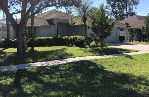 Wellington House | WEF, 3 Bedroom 3.5 bath wellington home just min to show grounds