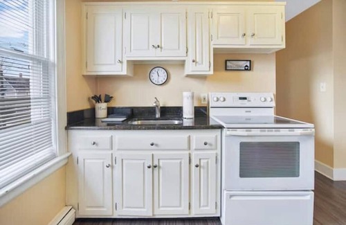 West Hartford House | WeHa Oak Haven
