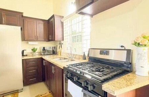 Falmouth House | Weight-loss Retreat* Meals*Entertainment*Shuttle