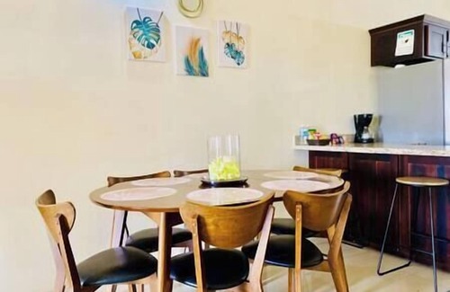 Falmouth House | Weight-loss Retreat* Meals*Entertainment*Shuttle