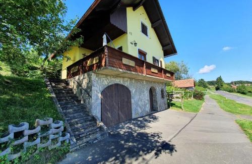 Gruisla House | Weingarten-Haus