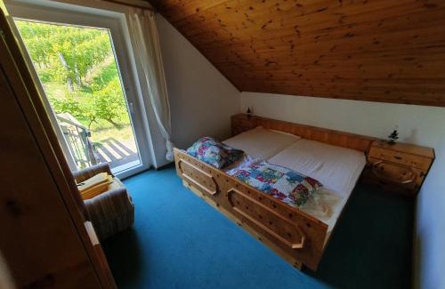 Gruisla House | Weingarten-Haus