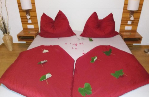 Herrnbaumgarten House | Weingut Bohrn Himmelbett