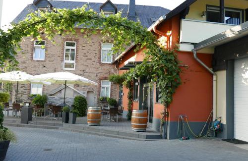 Poltersdorf House | Weingut Clemens