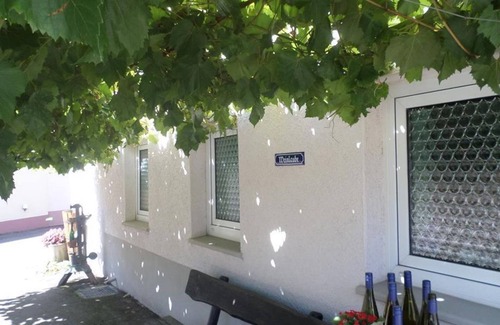 Oberemmel Apartment | Weingut-Ferienwohnung Jungblut - Holiday apartment