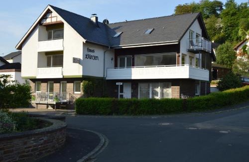 Ellenz Apartment | Weingut im Moselkrampen