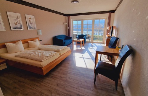Lieser House | Weinhaus Stettler