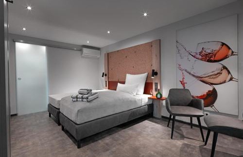 Wasserlos House | WeinMotel Simon 1 a
