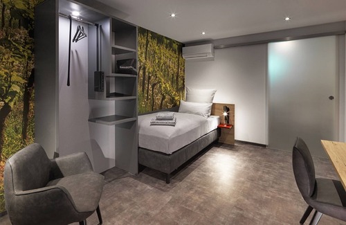 Wasserlos House | WeinMotel Simon 1 a