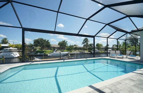 Fort Myers Villa | Weiss Comfortable holiday residence