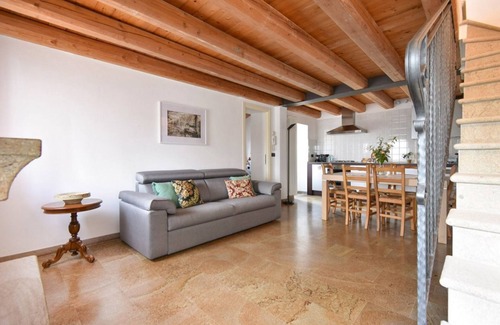Baone House | Welc-om natural bike House perfect for cyclists