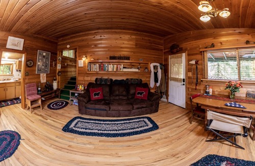 Kalama Cabin | Welch Cabin n ~we LOVE dogs~
