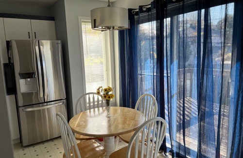 Sainte-Anne-de-Bellevue House | 🌟 Welcome to your dream home! 🌟