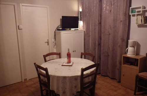 Villars Cottage | WELCOME. COTTAGE 4 pers of OCRES Quiet pool WIFI, animal & hiking weekend ok