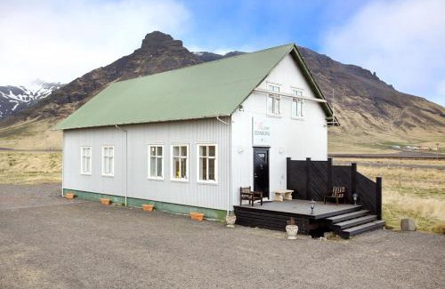 Eyvindarholar House | Welcome Edinborg