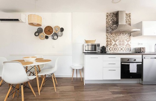Esplugues de Llobregat Apartment | Welcome to my home! Recently renovated 3 bedroom apartment, in the neighborhood of Esplugues