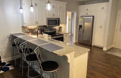 Phenix City House | Welcome Home mins to Ft Benning, Columbus,Auburn AL, Pool Table