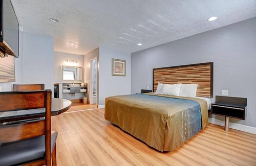 Colton Hotel | Welcome Inn