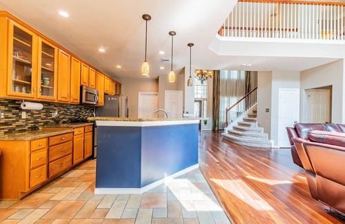 Atascocita House | Welcome Insurance Stays! Charming 4-bedroom house with Heated Pool.