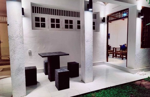 Mount Lavinia House | Welcome to 2 Bedroom Vacation Home "Araliya Uyana Residencies" - Colombo