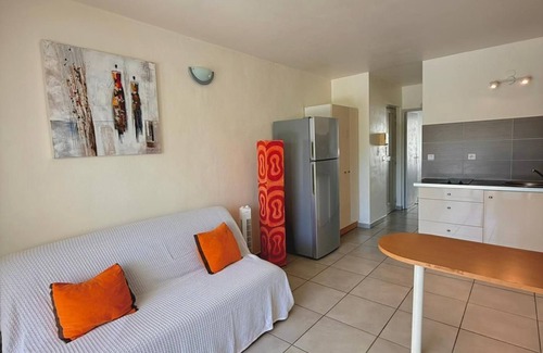 L'Houezel Apartment | Welcome to a charming 2-room apartment with garden and pool - Ideal for 4 people