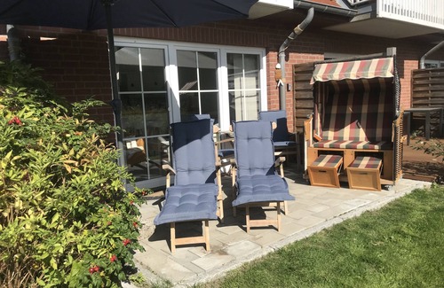 Eiderstedt Apartment | "Welcome to a cozy home away from home - The apartment 'Tante Helene"