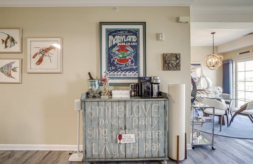 Downtown Cambridge Condo | Welcome to a Cozy Waterfront Condo in Charming Cambridge, MD