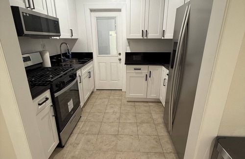 Placentia House | Welcome to a newly renovated 2 Bed/2 Bath home, in North Orange County.