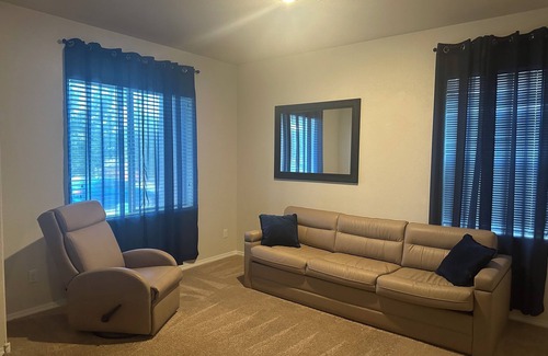 Rio Rancho House | Welcome to Acquiescent Home! 5 bedrooms 3 bath 3 living areas in Rio Rancho, NM