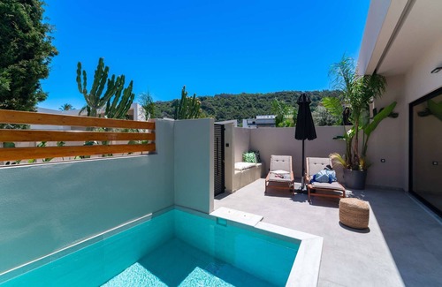 Ixia Apartment | Welcome to Afesou Suites, your perfect sanctuary in the stunning coastal area of Ixia, Rhodes.
