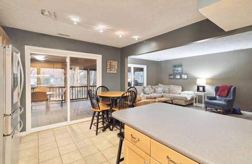Bronston Condo | Welcome to Amen Corner – Your Cozy Getaway