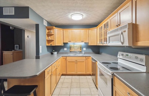 Bronston Condo | Welcome to Amen Corner – Your Cozy Getaway