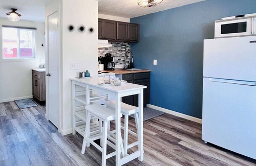 Rose Park Apartment | Welcome to Big Sky 2 - Adorable Midtown Studio