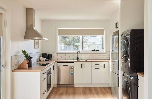 Newstead House | Welcome to Birch BnB