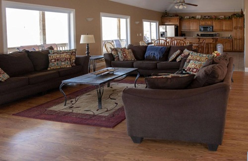 Sloans Valley House | Welcome to Boater’s Paradise – Your Perfect Family Retreat!