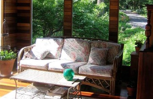Geneva House | Welcome to Buena Vista House! Come explore #FLX style!