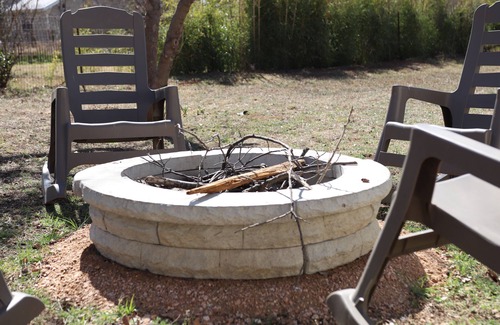 Mason Cottage | Welcome to Casa Blanca, Hill Country Luxury.