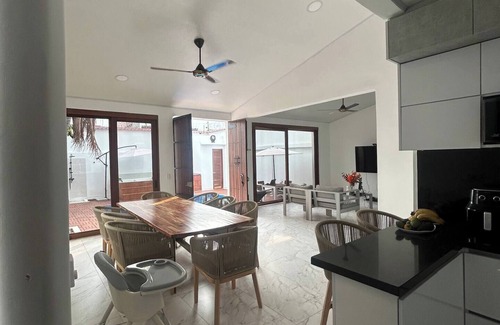 Girardot House | Welcome to Casa Palmera Privada