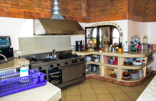 Litibu House | Welcome to Casa Tortuga Litibu.nHacienda style home with beautiful ocean views.