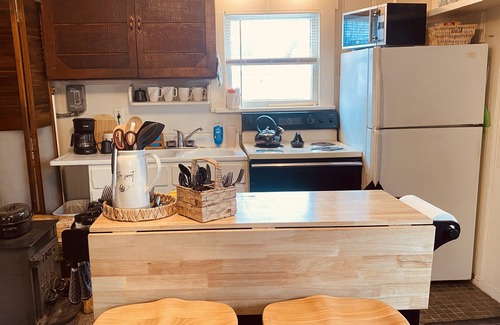 Chester House | Welcome to Cozy BoHo Cottage!