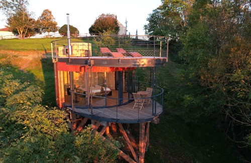 La Cote-Saint-Andre House | Welcome to Domaine des étoiles Unusual accommodations