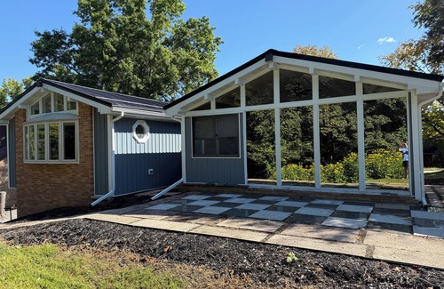Elrama House | Welcome to Finley-Villa! A cozy 3-bedroom, 3 full bath house in Finleyville