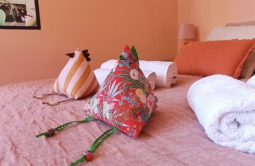Quesnoy-sur-Airaines Bed & Breakfast | Welcome to Coté Poules
