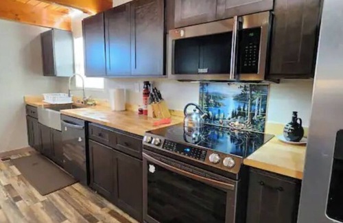 Big Bear House | Welcome to Gold Mountain Retreat. Minutes away from Big Bear lake and Ski resort